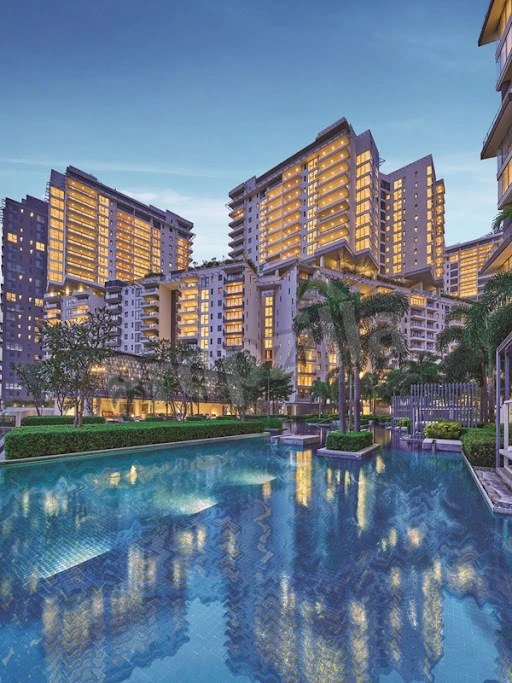Embassy Lake Terraces Home Image